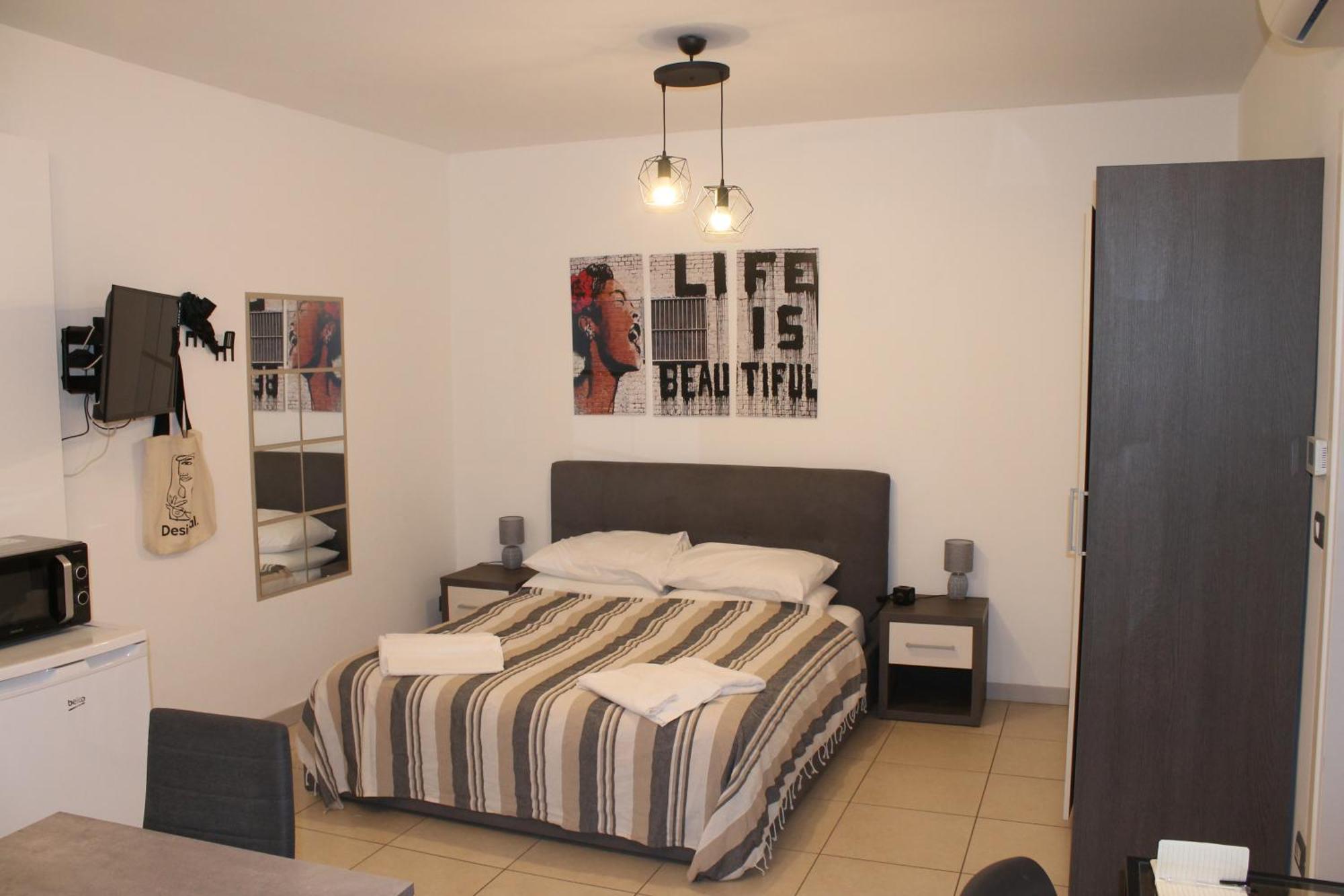 Toret Vanchiglia Studio Apartment Torino Kültér fotó